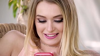 The art of foreplay with Gia Paige and Natalia Starr - Girlsway