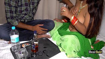 Desi Hot Randi Fucking & Drinking On Farm House