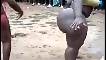 5517461 african big booty dancing