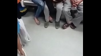 FIRST TIME SUCKING IN METRO IN DELHI WID HOT GIRL AND UGLY BOY