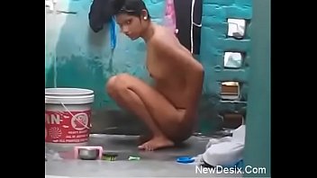 Desi girl bath in open