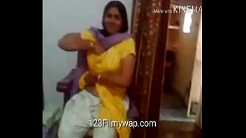 Indian School Teacher Showing Boobs To school student