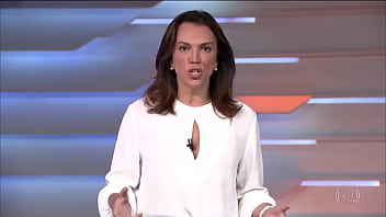 Ana Paula Araujo - Bom Dia Brasil (05.11.20) - piranhuda disfarcada na tv, deve ser uma biscate na cama, deve adorar pirocar na bucetinha dela!!!!