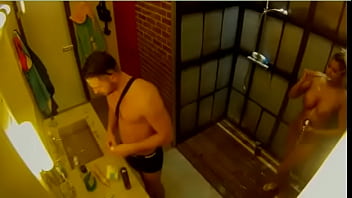 VV7 - Big Brother Hungary - Dori nude shower 03 - front a guy - 2014-12-23