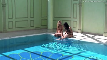 Very hot underwater erotics with two lesbians