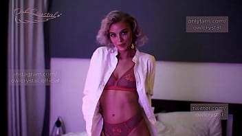 Sexy Margot Robbie shows her professionalism in sucking - OwlCrystal