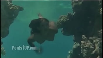 - Paradise g nude underwater)